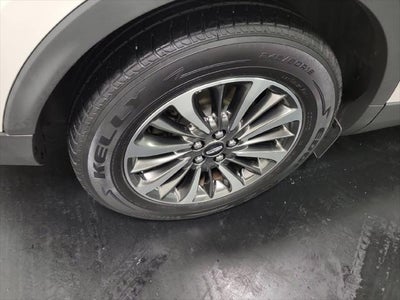 2019 Lincoln Nautilus Select
