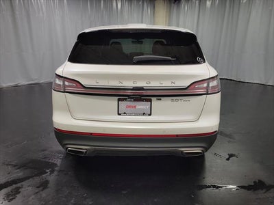 2019 Lincoln Nautilus Select