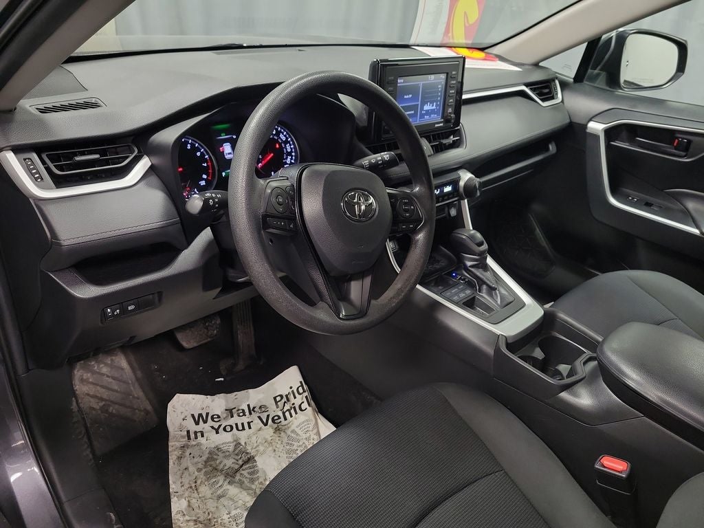 2021 Toyota RAV4 LE