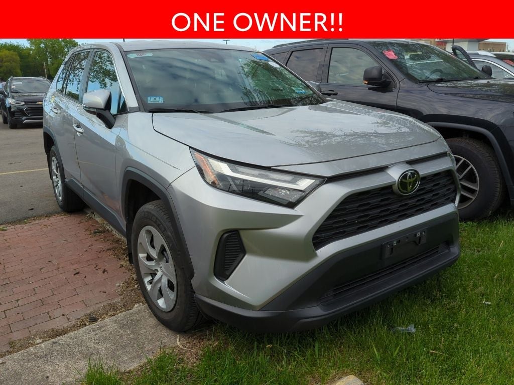 2023 Toyota RAV4 LE