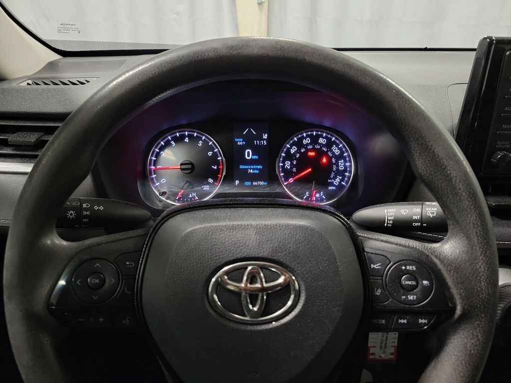 2020 Toyota RAV4 LE