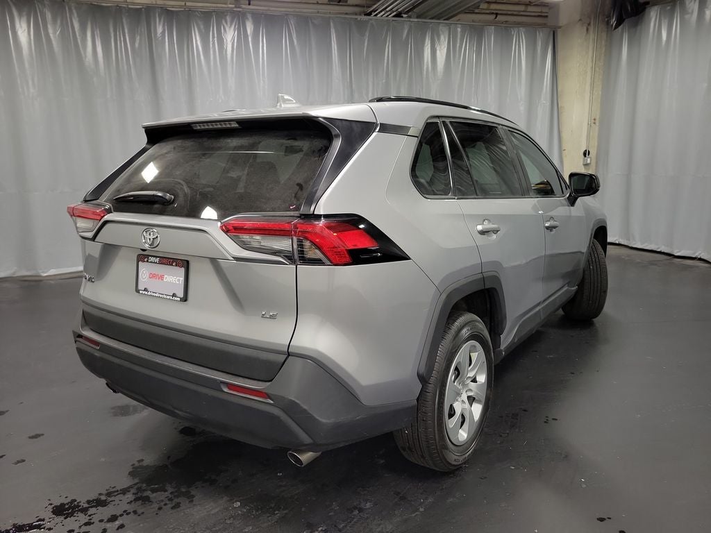 2020 Toyota RAV4 LE