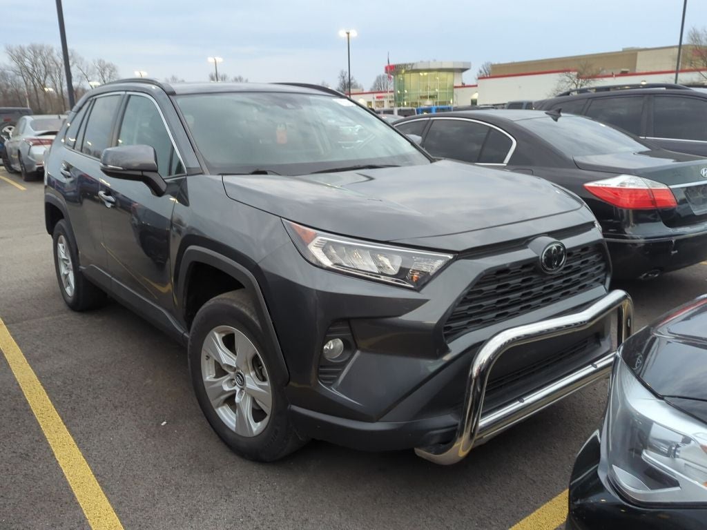 2020 Toyota RAV4 XLE