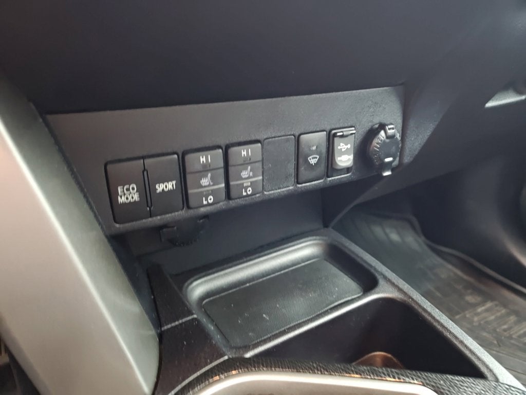 2018 Toyota RAV4 Adventure