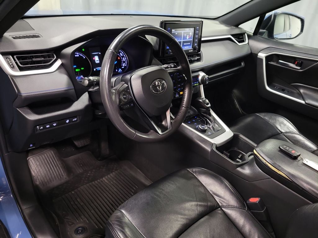 2022 Toyota RAV4 Hybrid SE