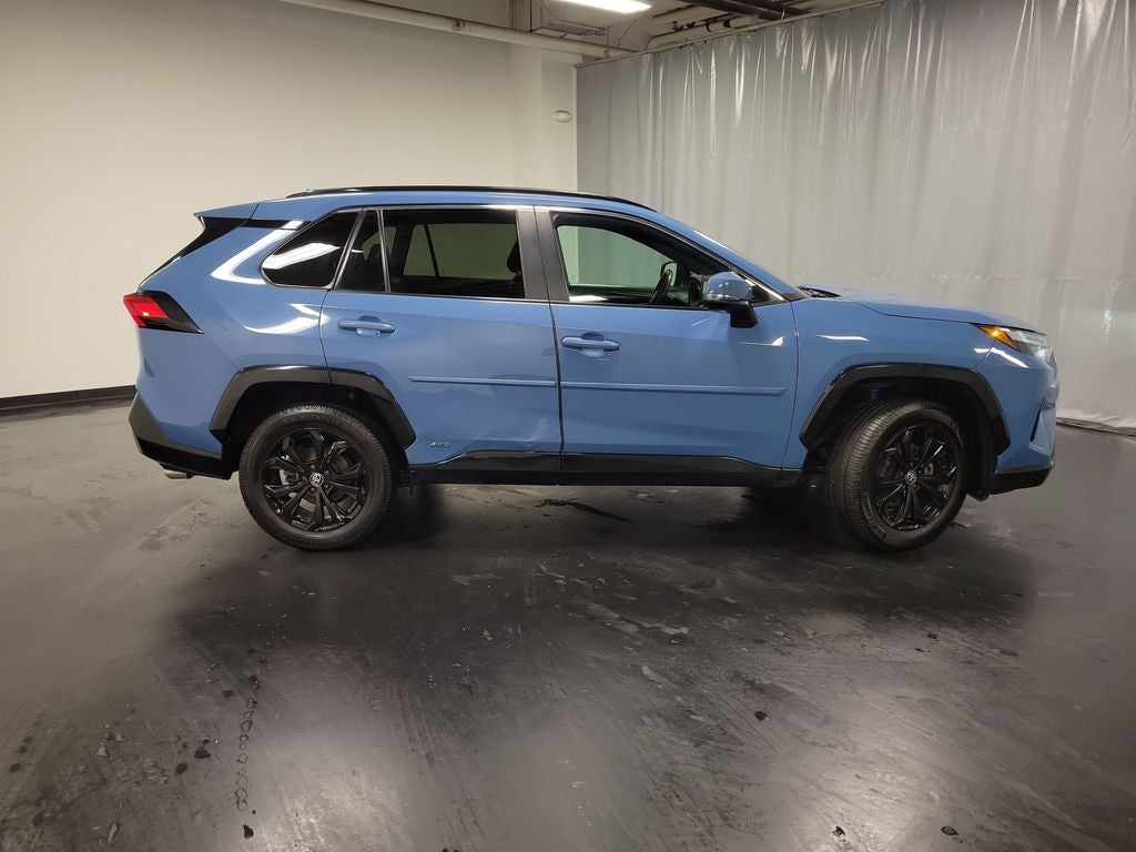 2022 Toyota RAV4 Hybrid SE