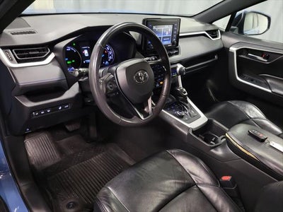 2022 Toyota RAV4 Hybrid SE