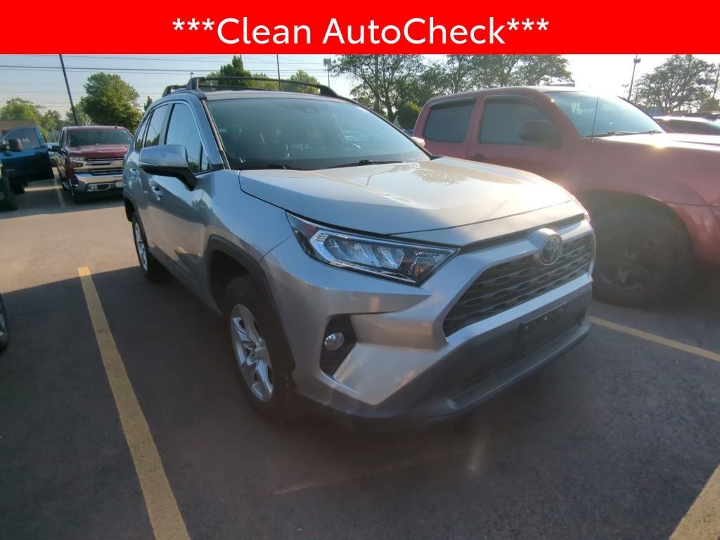 2020 Toyota RAV4 XLE