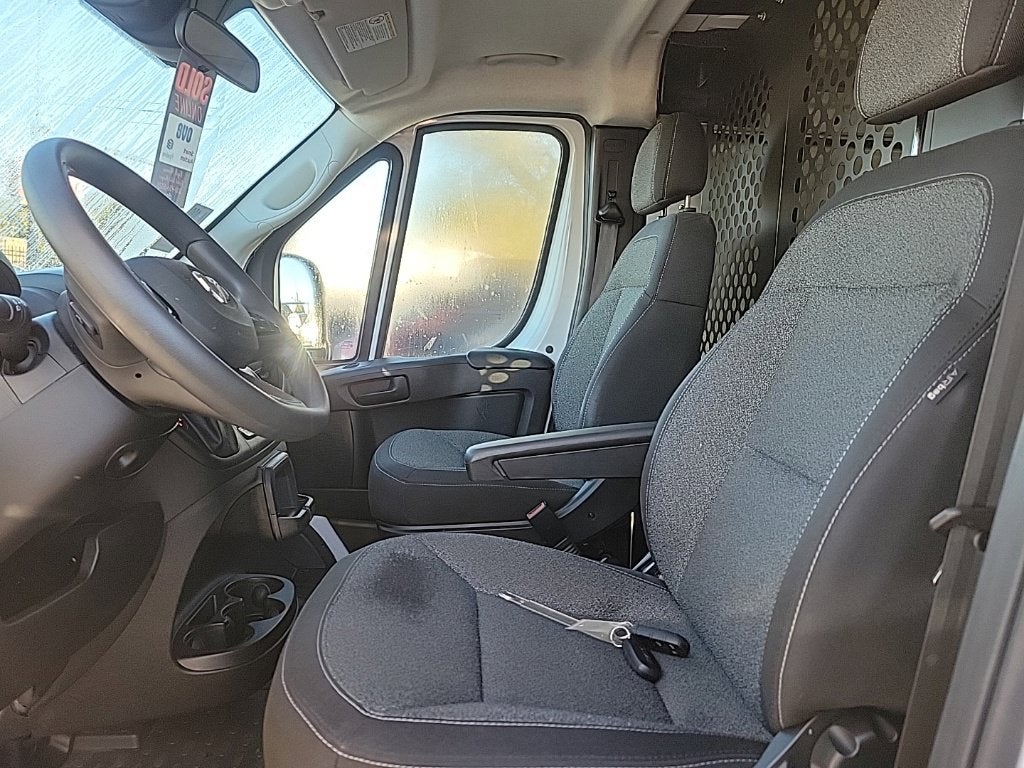2025 RAM ProMaster 2500 Base