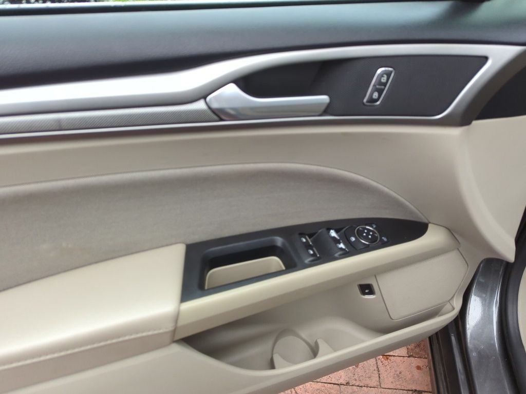 2019 Ford Fusion Hybrid SE