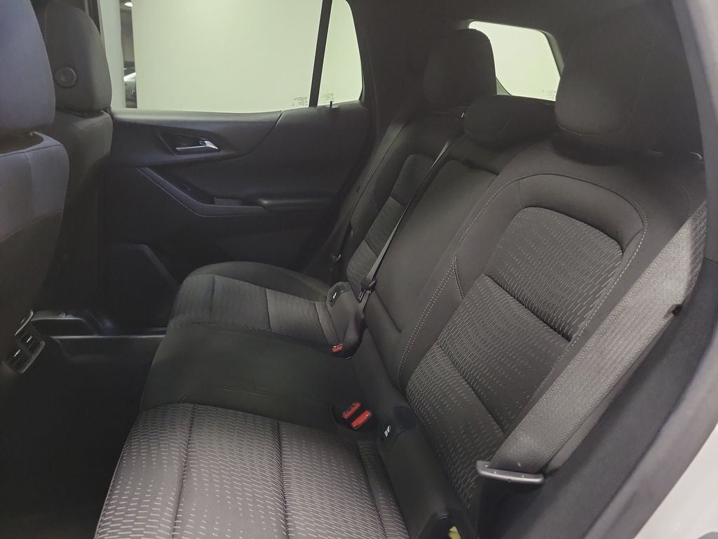 2025 Chevrolet Equinox LT - Photo 29