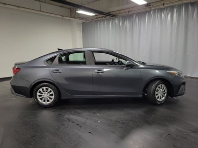 2022 Kia Forte FE