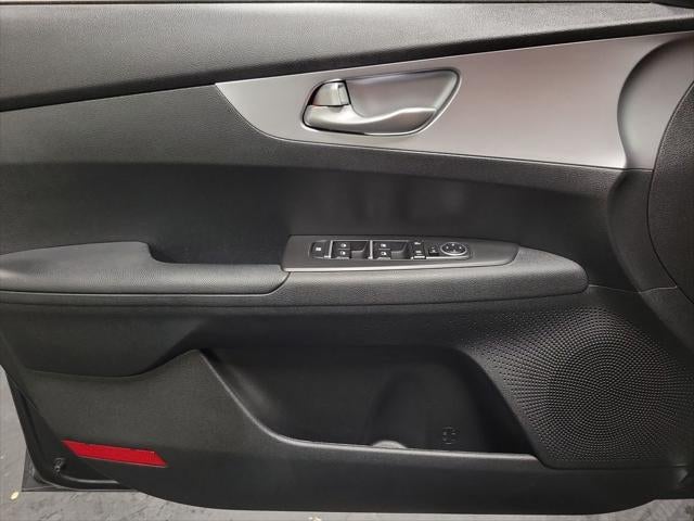 2022 Kia Forte FE