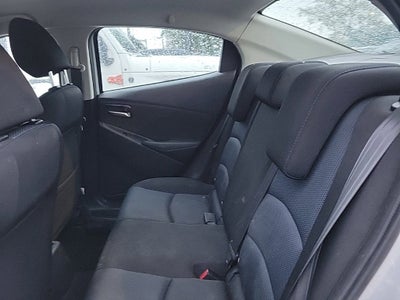 2019 Toyota Yaris L