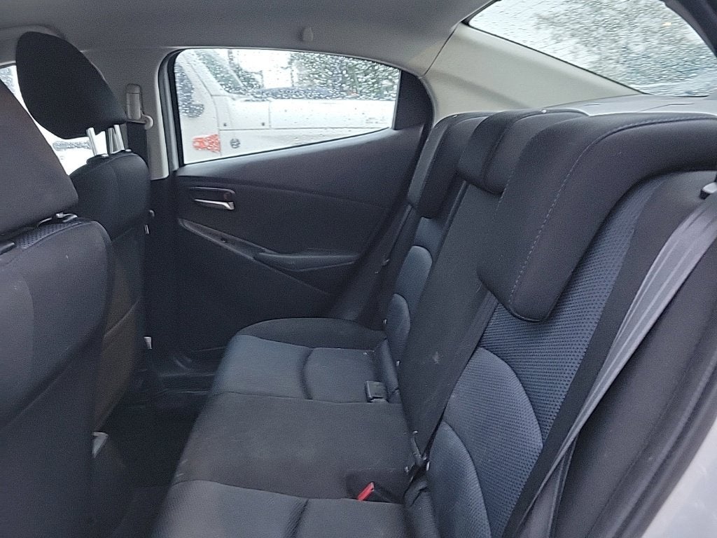 2019 Toyota Yaris L