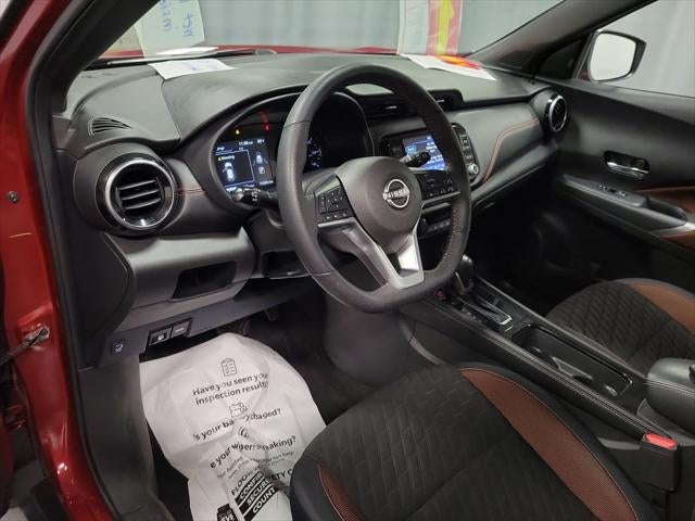 2022 Nissan Kicks SR