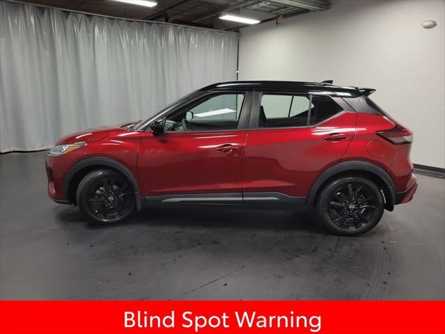 2022 Nissan Kicks SR