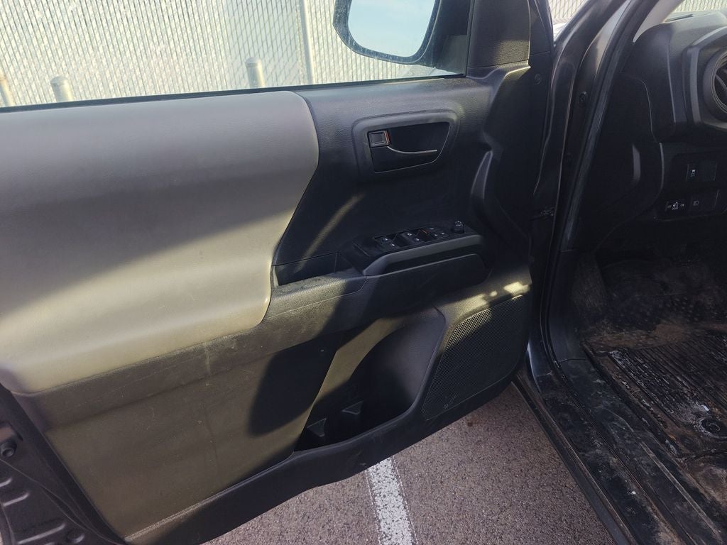 2022 Toyota Tacoma SR V6