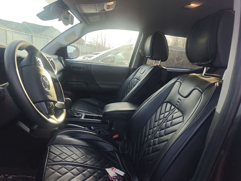 2022 Toyota Tacoma SR V6