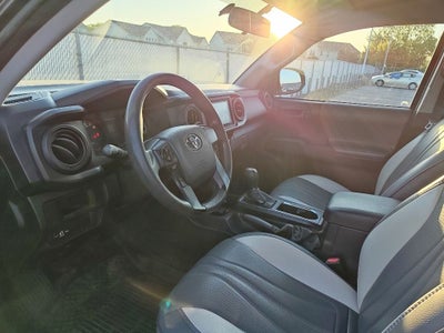 2017 Toyota Tacoma SR V6