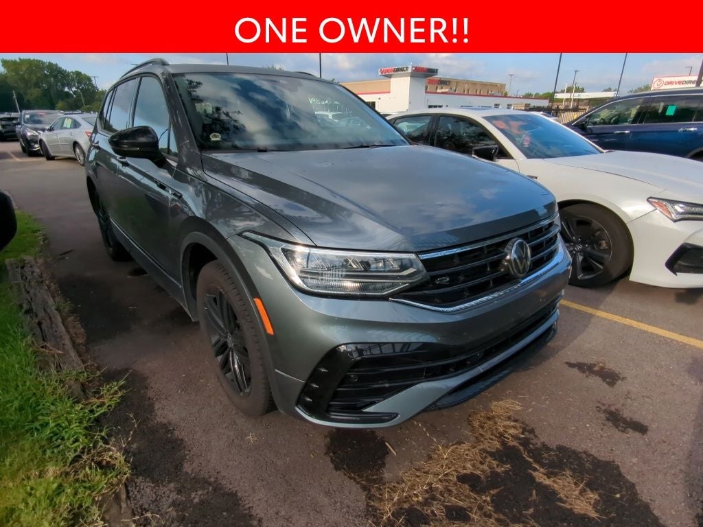 2022 Volkswagen Tiguan 2.0T SE R-Line Black