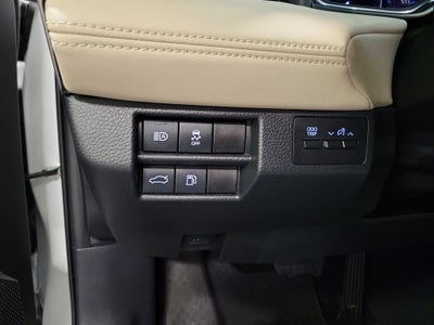 2020 Toyota Avalon Hybrid XLE Plus