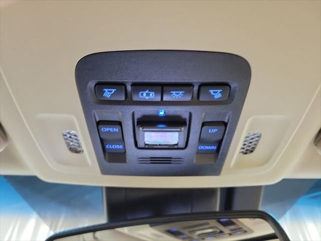 2020 Toyota Avalon Hybrid XLE Plus