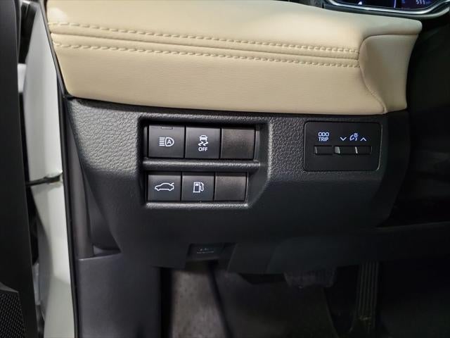 2020 Toyota Avalon Hybrid XLE Plus