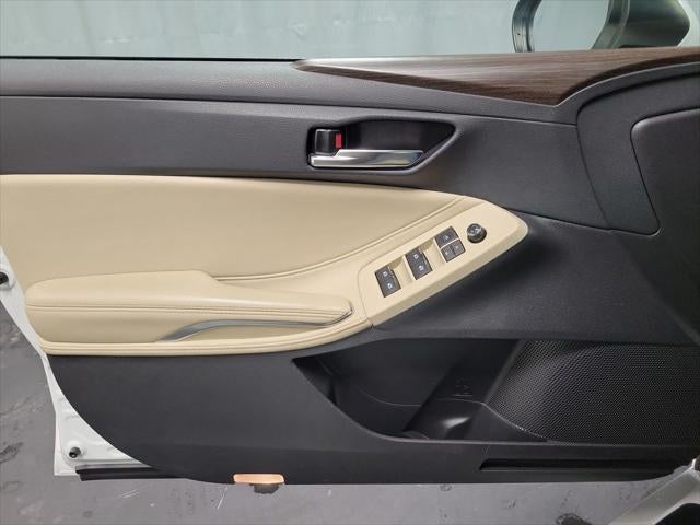 2020 Toyota Avalon Hybrid XLE Plus