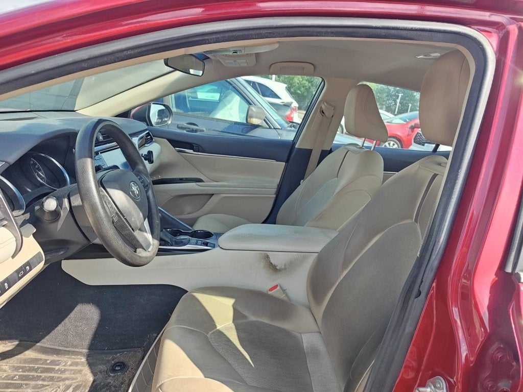 2018 Toyota Camry Hybrid LE