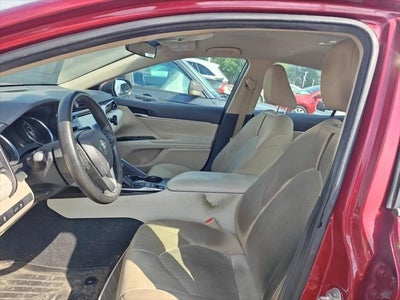 2018 Toyota Camry Hybrid LE