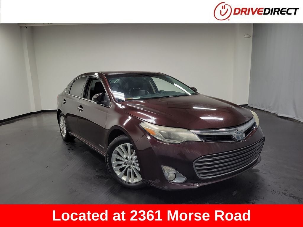 2014 Toyota Avalon Limited Hybrid's photo