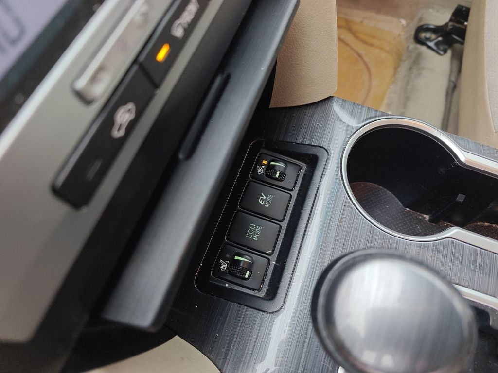 2014 Toyota Camry Hybrid XLE