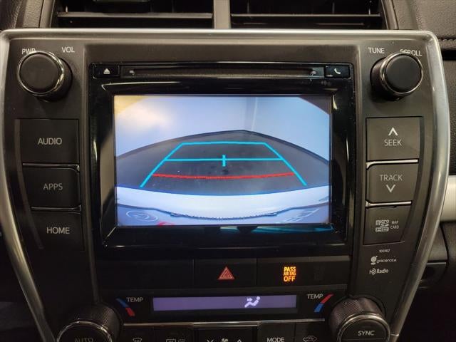 2015 Toyota Camry Hybrid SE