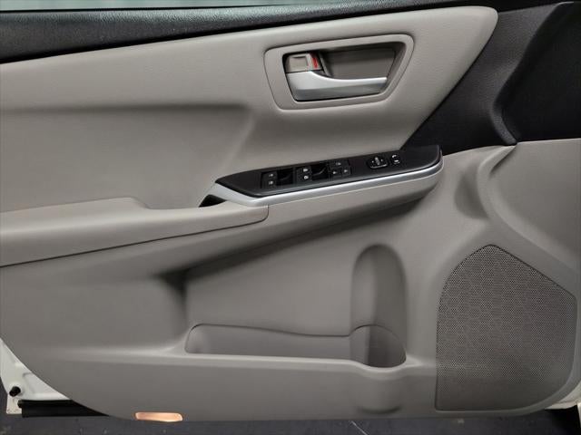 2015 Toyota Camry Hybrid SE