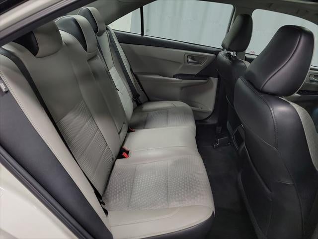 2015 Toyota Camry Hybrid SE