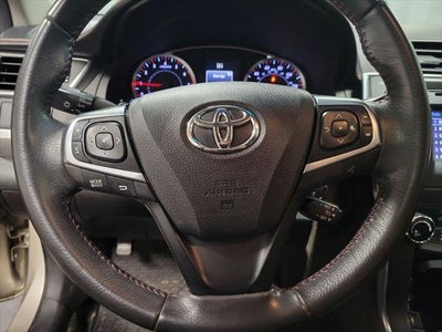2017 Toyota Camry SE