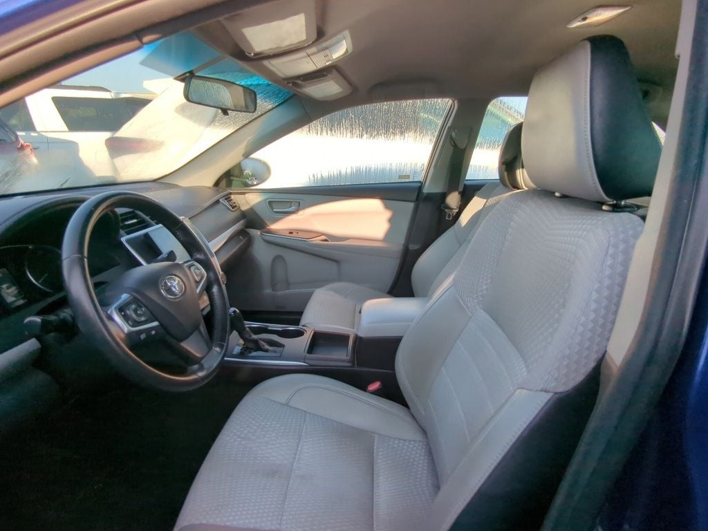 2015 Toyota Camry SE
