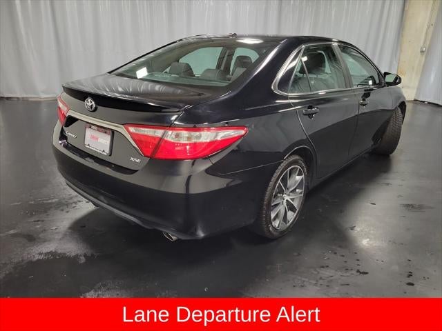 2015 Toyota Camry XSE - Photo 16