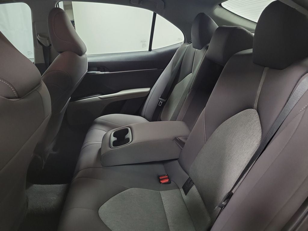 2022 Toyota Camry Hybrid LE