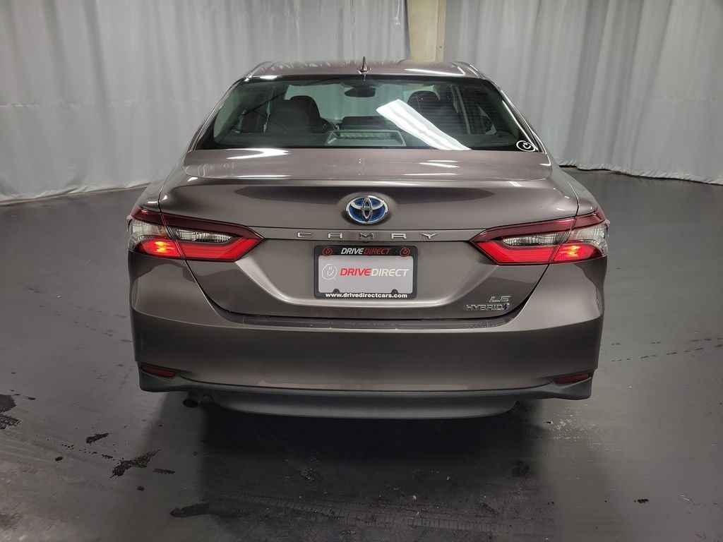 2022 Toyota Camry Hybrid LE