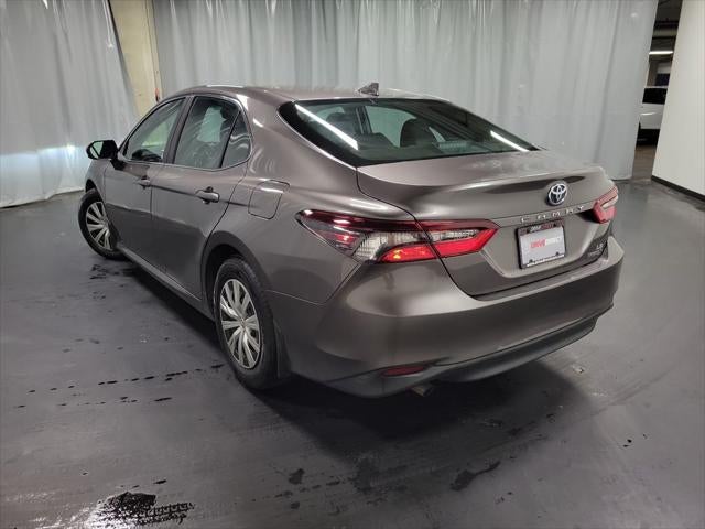 2022 Toyota Camry Hybrid LE