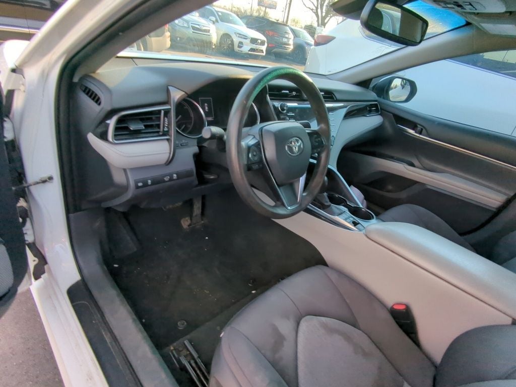 2020 Toyota Camry Hybrid LE