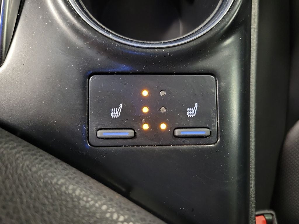 2020 Toyota Camry Hybrid XLE