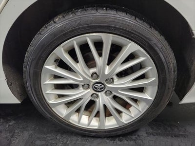 2020 Toyota Camry Hybrid XLE