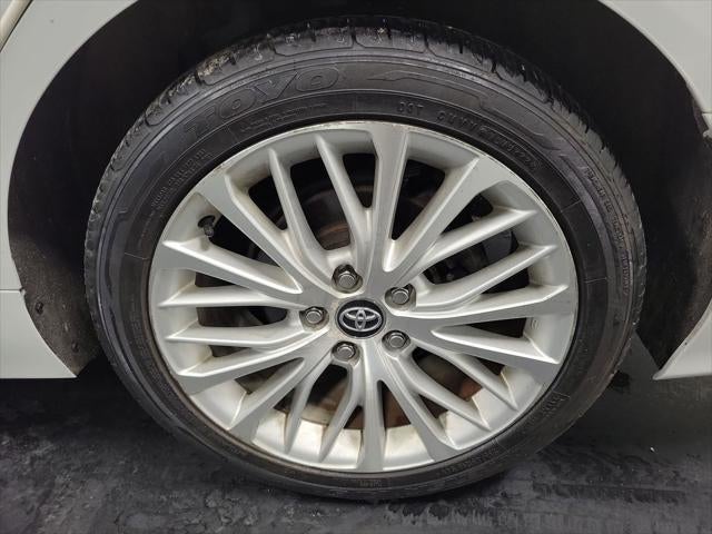 2020 Toyota Camry Hybrid XLE