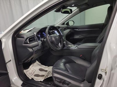 2020 Toyota Camry Hybrid XLE