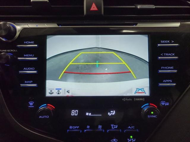 2020 Toyota Camry Hybrid XLE