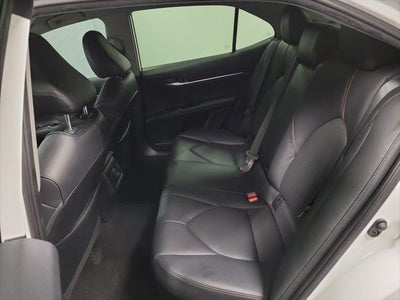 2020 Toyota Camry Hybrid XLE