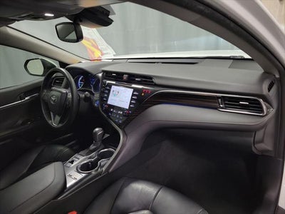 2020 Toyota Camry Hybrid XLE